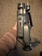 Sony CCD-F302 Video 8 Handycam Camcorder with Battery For Parts Or Repair 