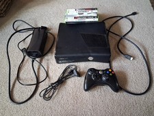 Xbox 360 Bundle. With 6 games see description. Everything Works 