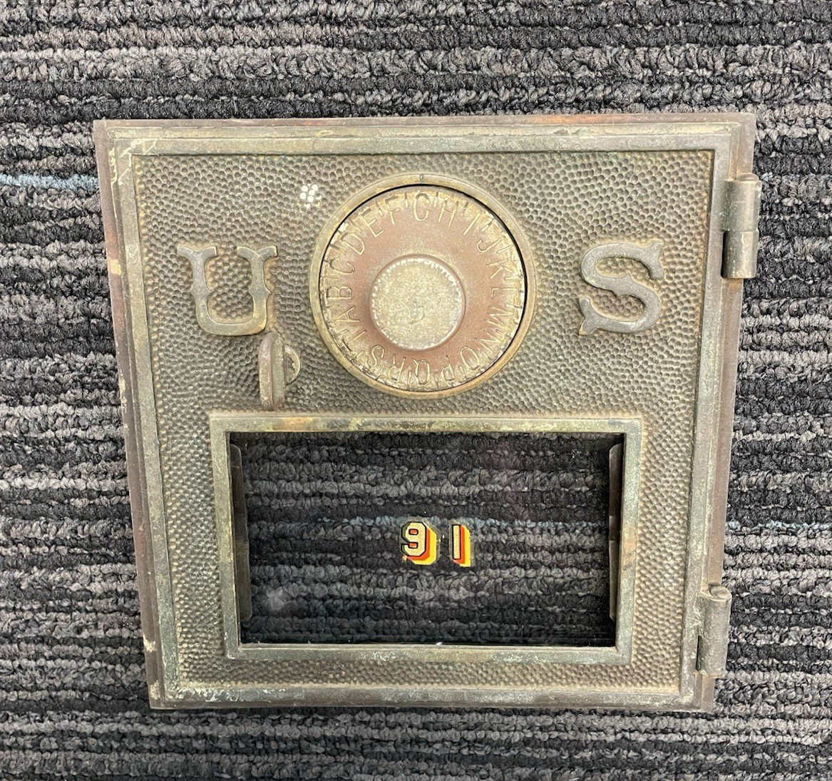 Antique Eagle Lock USPS Post Office Single Dial Door Circa 1897 Size 2  #91