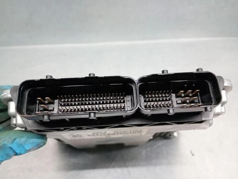 8966102A80 centralita motor uce para TOYOTA COROLLA ( E12 ) 1.4 D 2001 5624059 - Immagine 3 di 4