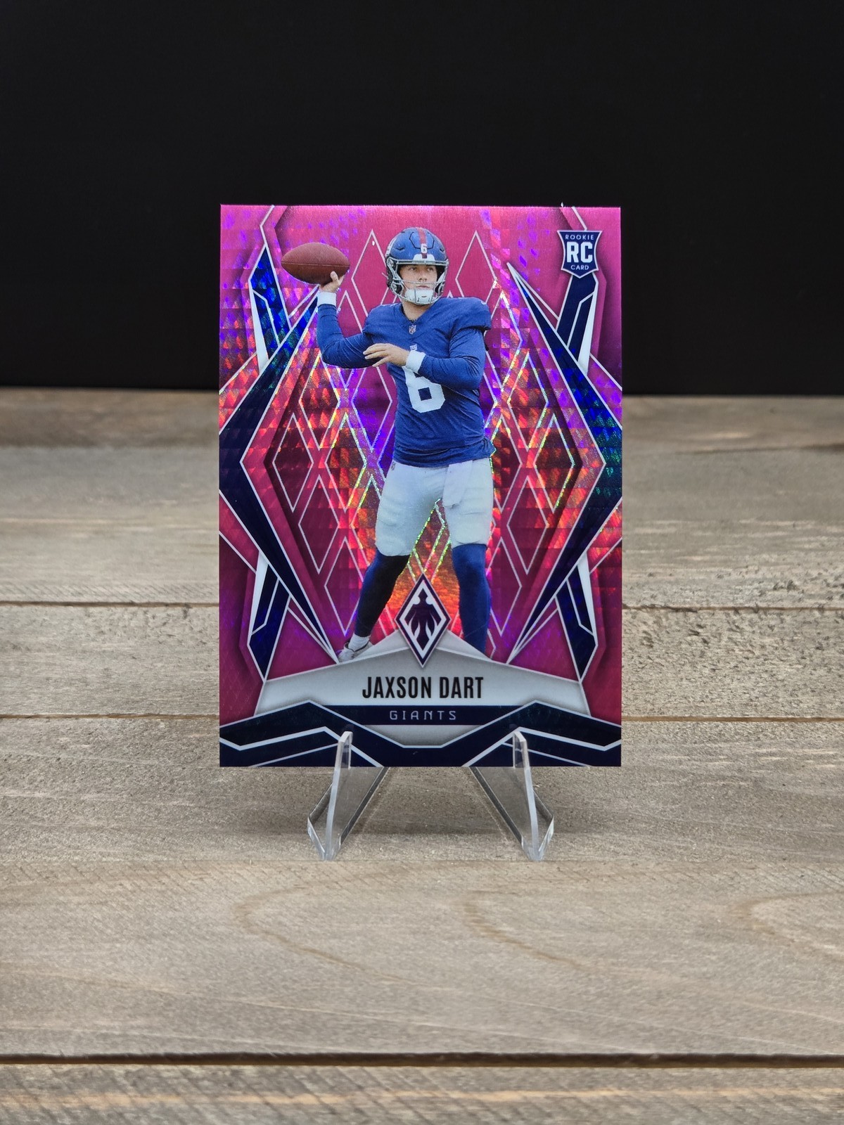 2025 Panini Phoenix #200 Jaxson Dart Pink Hyper Prizm #/299