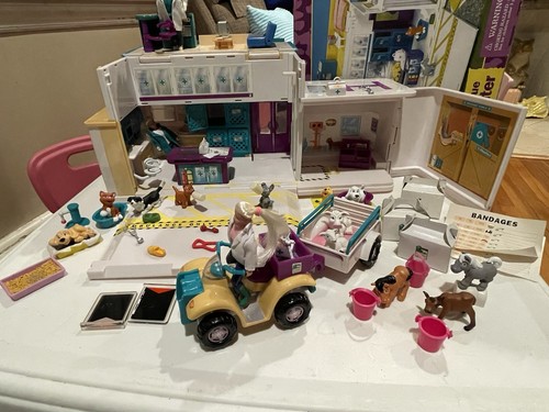 Animal Planet Animal Rescue Care Center And Quad Bike Playset 2004
