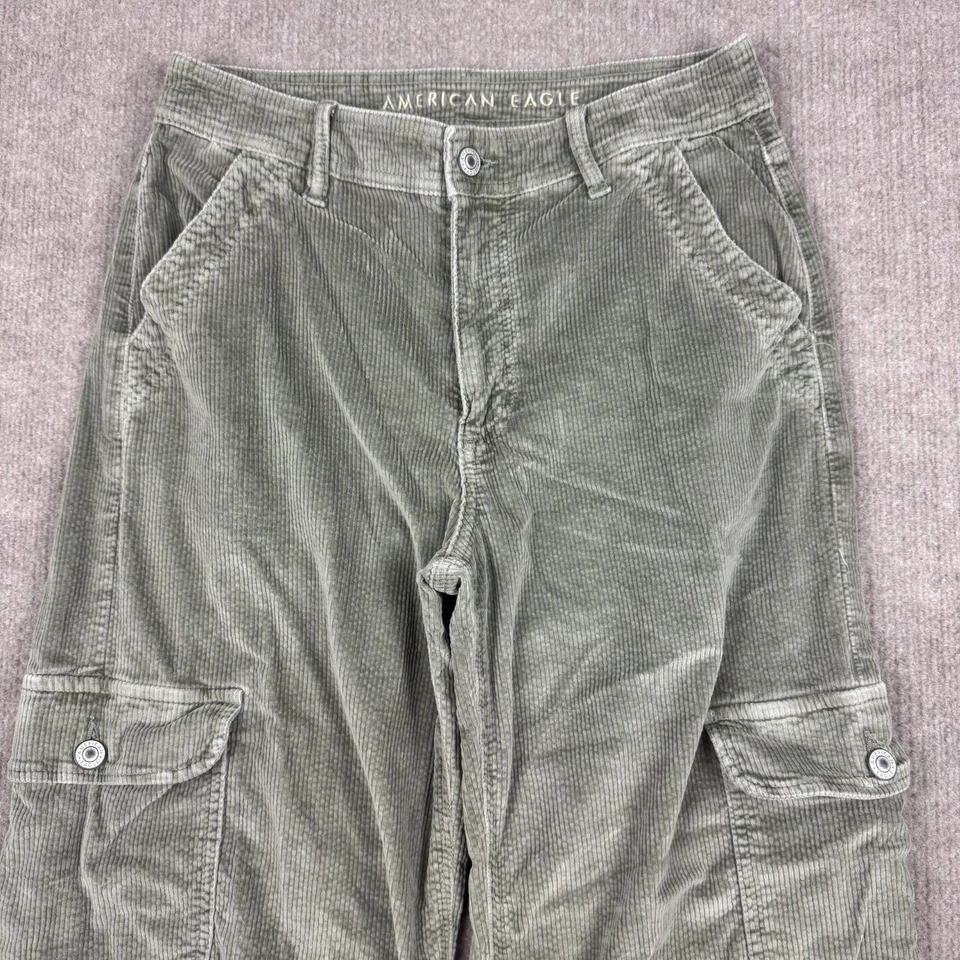 Pantalones holgados de pierna ancha American Eagle cargo para mujer 6 verde pana patinador 28x31 Foto 4 de 4