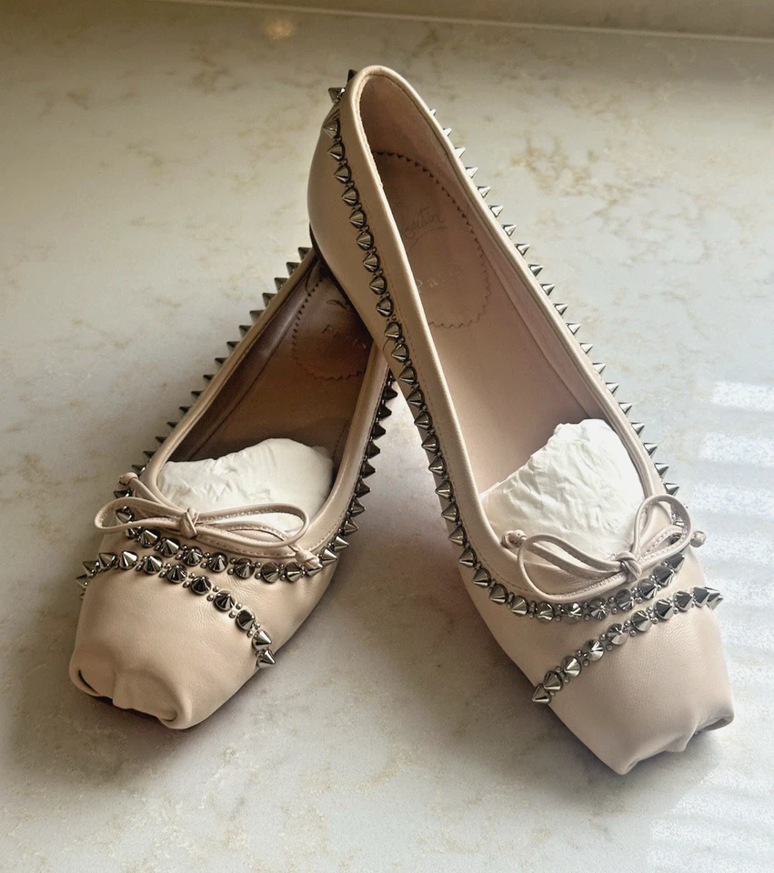 NUEVO EN CAJA CHRISTIAN LOUBOUTIN Mamadrague Picos Cuero Ballet Planos Leche 36.5 $945 Foto 2 de 4