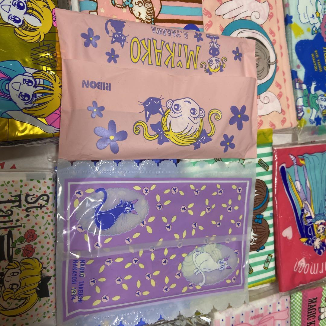 Ribon Nakayoshi Supplement Pocket Tissue Set F/S-M501 from Ribon Nakayoshi Supplement Pocket Tissue Set F/S-M501 from