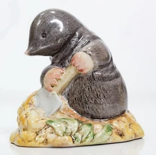 1982 BEATRIX POTTER'S "Diggory Diggory Delvet" Beswick Porcelain Figurine