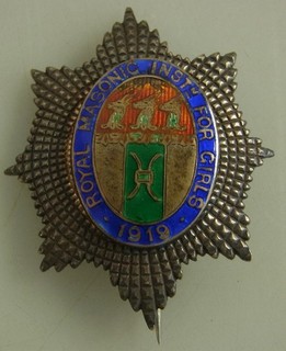 Royal Silber Abzeichen Badge 1919 Königliches Freimaurer Institut Girls K8261