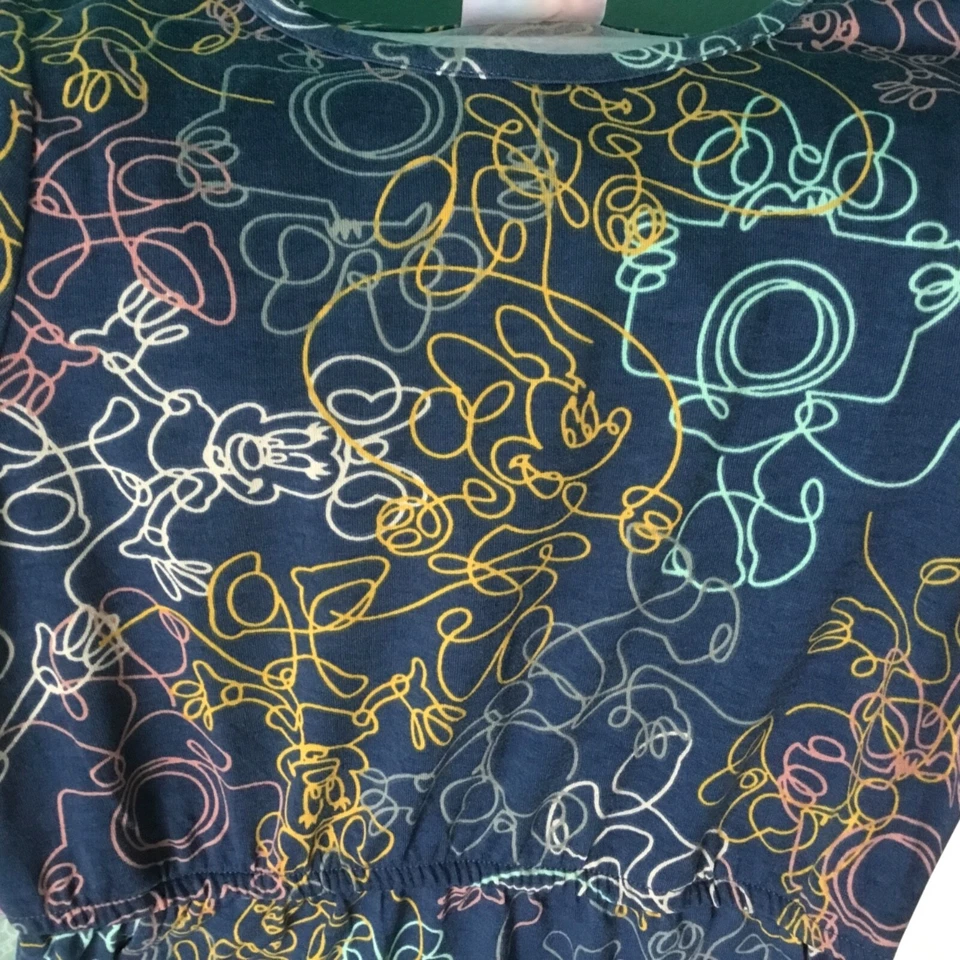 Vestido infantil floral LuLaRoe Mae 10 Disney Minnie Mouse rosa azul e Adeline 10 - Imagem 3 de 4