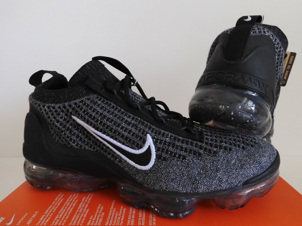 NIKE AIR VAPORMAX 2021 FK FLYKNIT BLACK-WHITE SZ 6.5Y-WOMENS