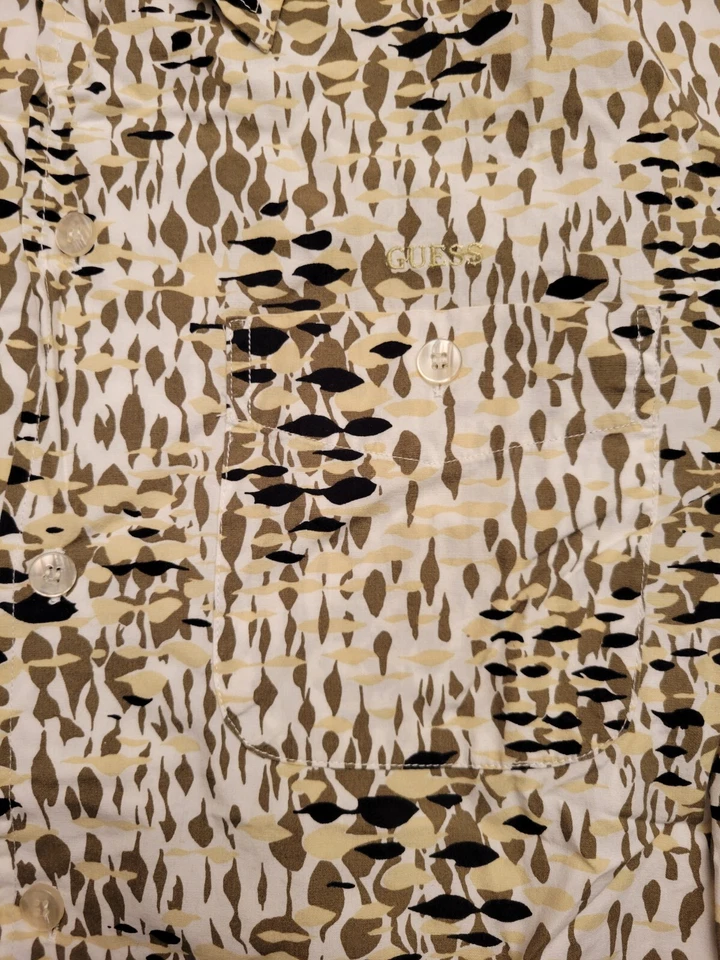 复古 Guess 牛仔裤美国纽扣衬衫男式大号 Y2K 抽象夏威夷迷彩 Aop — 第 2/4 张图片