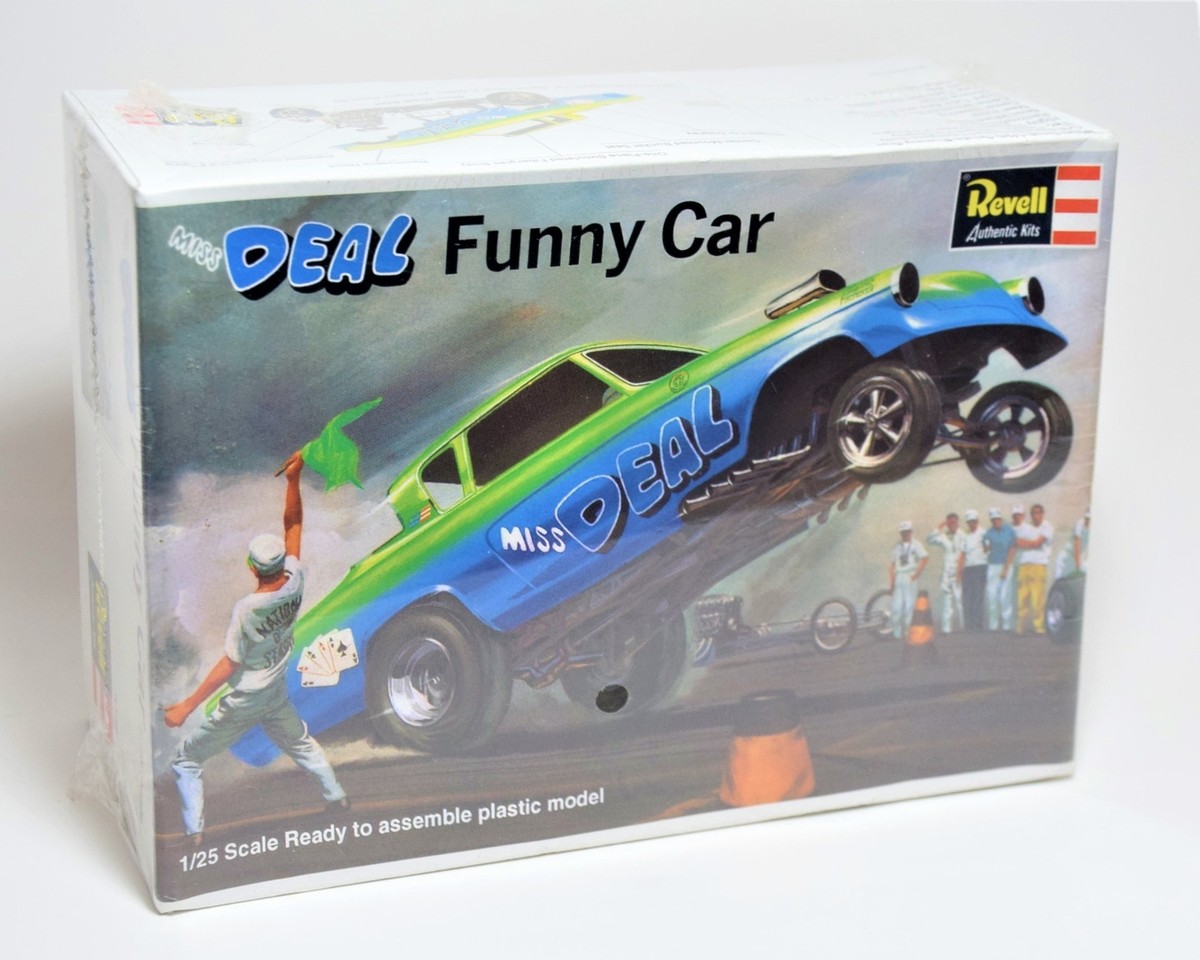 Revell H1266 1/25 Scale NHRA 1953 Studebaker Miss Deal Funny Car