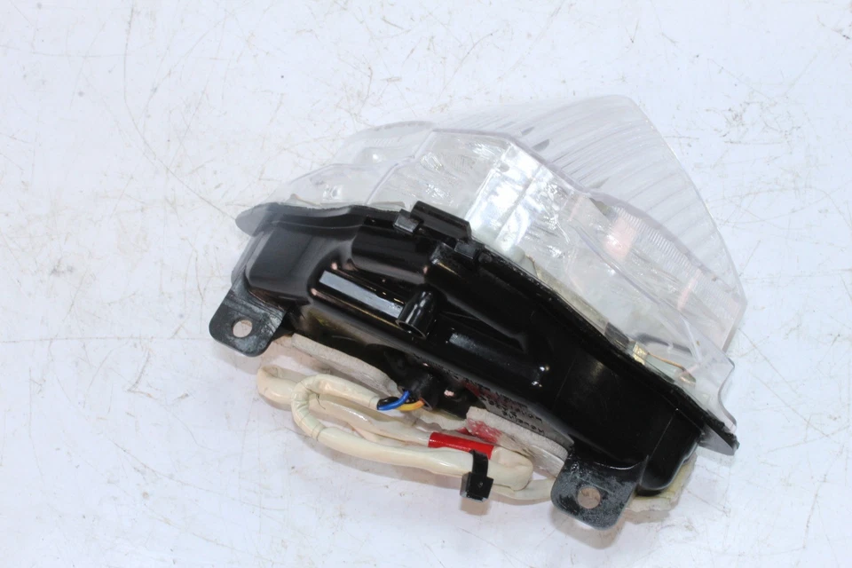 09-15 YAMAHA RS VENTURE GT OEM LUZ DE FRENO TRASERA LUZ 5VY-84710-10-00 Foto 4 de 4