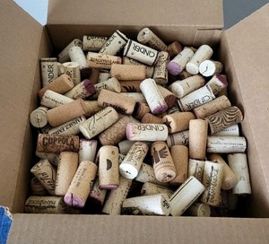 Lot Of 600 Used/Clean Natural Wine Corks • Various Brands • For Craft Projects