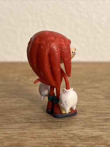 SEGA Sonic Knuckles 2.5” Action Figure Pvc Toy (Defects) - Picture 3 of 14