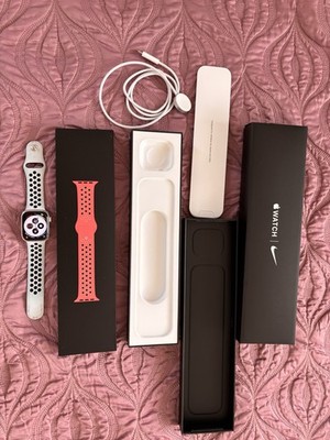 Apple Watch Nike Series 7 | 41mm GPS & Cellular | Starlight Aluminiumgehäuse