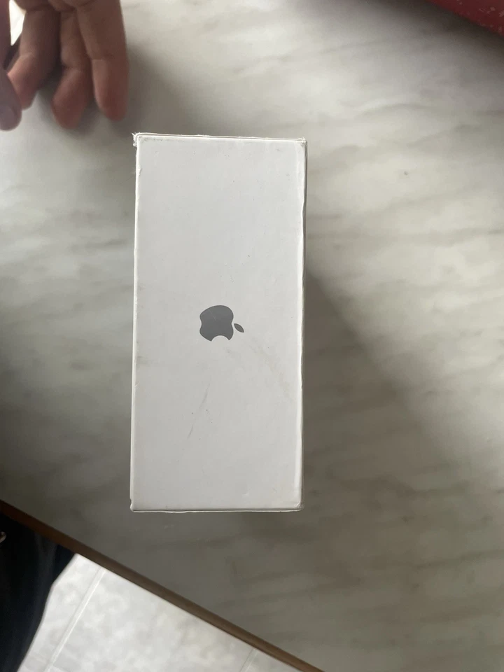 Apple AirPro2 (2generazione) con custodia ricarica MagSafe ACN - Image 3 of 4