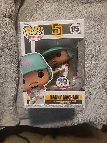 Funko POP! MLB - San Diego Manny Machado City Connect Jersey Figure #95 Damaged