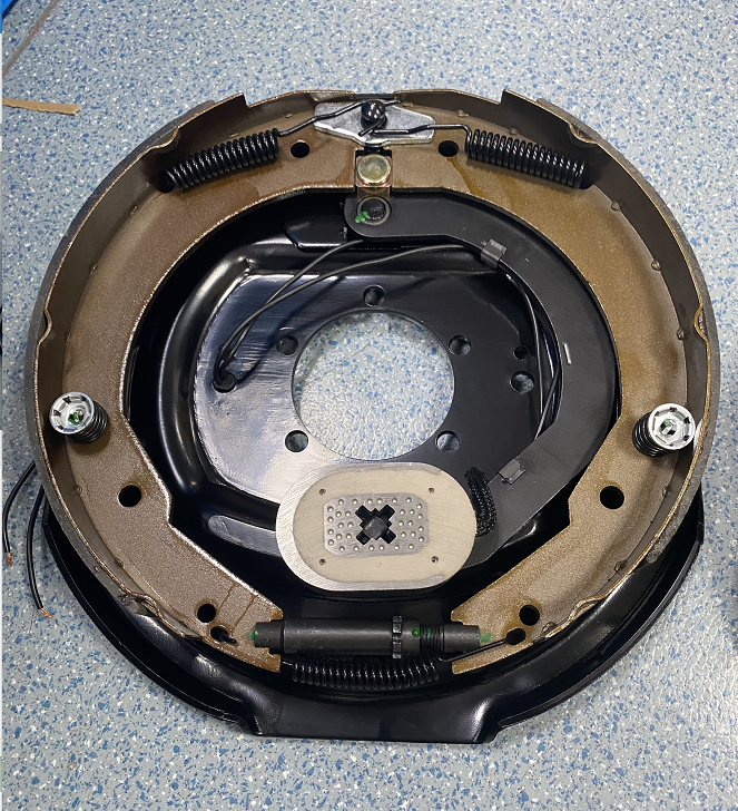 SKYSHALO Electric Trailer Brake Assembly, 10 In. X 2.25 In., 1 Pair Self Adjusting Electric Brakes Kit For 3500 Lbs Axle Tcdzcc10225yo1tkfv9 730 - Foto 9