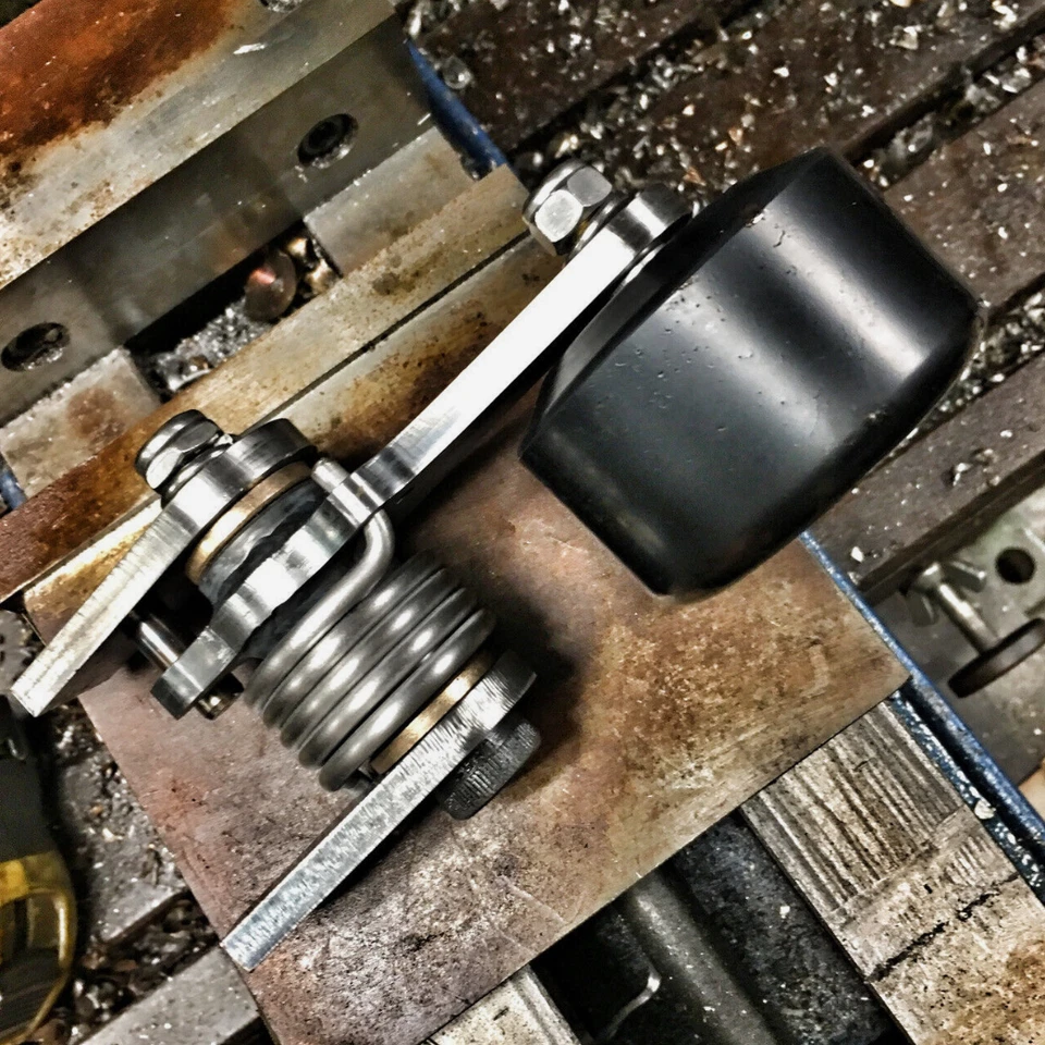 Tensor de cadena para motocicleta MONSTERCRAFTSMAN soldado Powell Chopper Bobber Café Foto 2 de 4