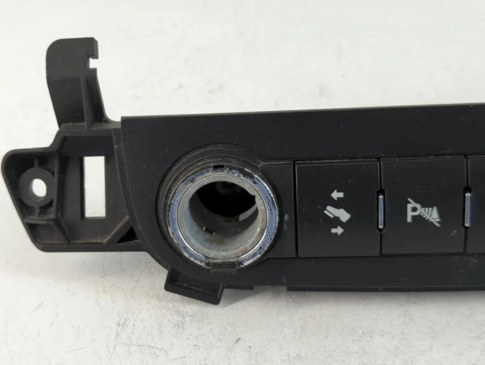 GMC Yukon 2014 pedales ajustables asistencia de estacionamiento tracción limpiaparabrisas trasero interruptor UCOJO Foto 2 de 4