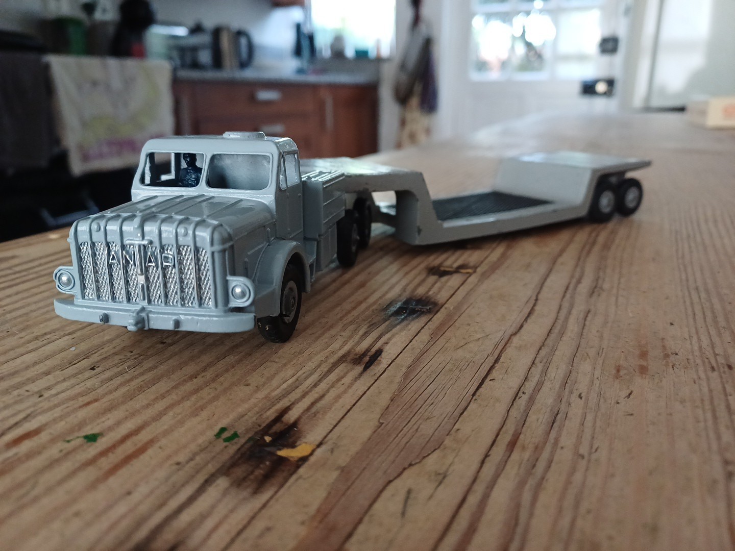 Dinky 986, Antar Low Loader With Propeller - Free Price Guide & Review