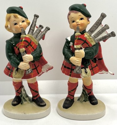 Vtg Lefton Scottish Bagpiper Ceramic Figurine 3930 Boy & Girl