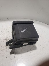 2004 Mitsubishi Outlander Fuse Box Without Abs Engine Bay 1024909 2004 Mitsubishi Outlander Fuse Box Without Abs Engine Bay 1024909
