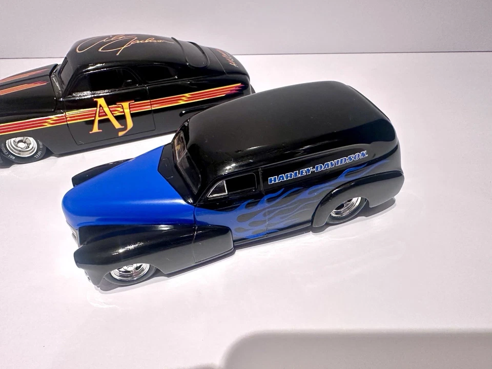 Liberty Classics 1946 Chevy Blue & Rac Champ 49 Mercury 1:24 Limited Edition - Image 3 of 4