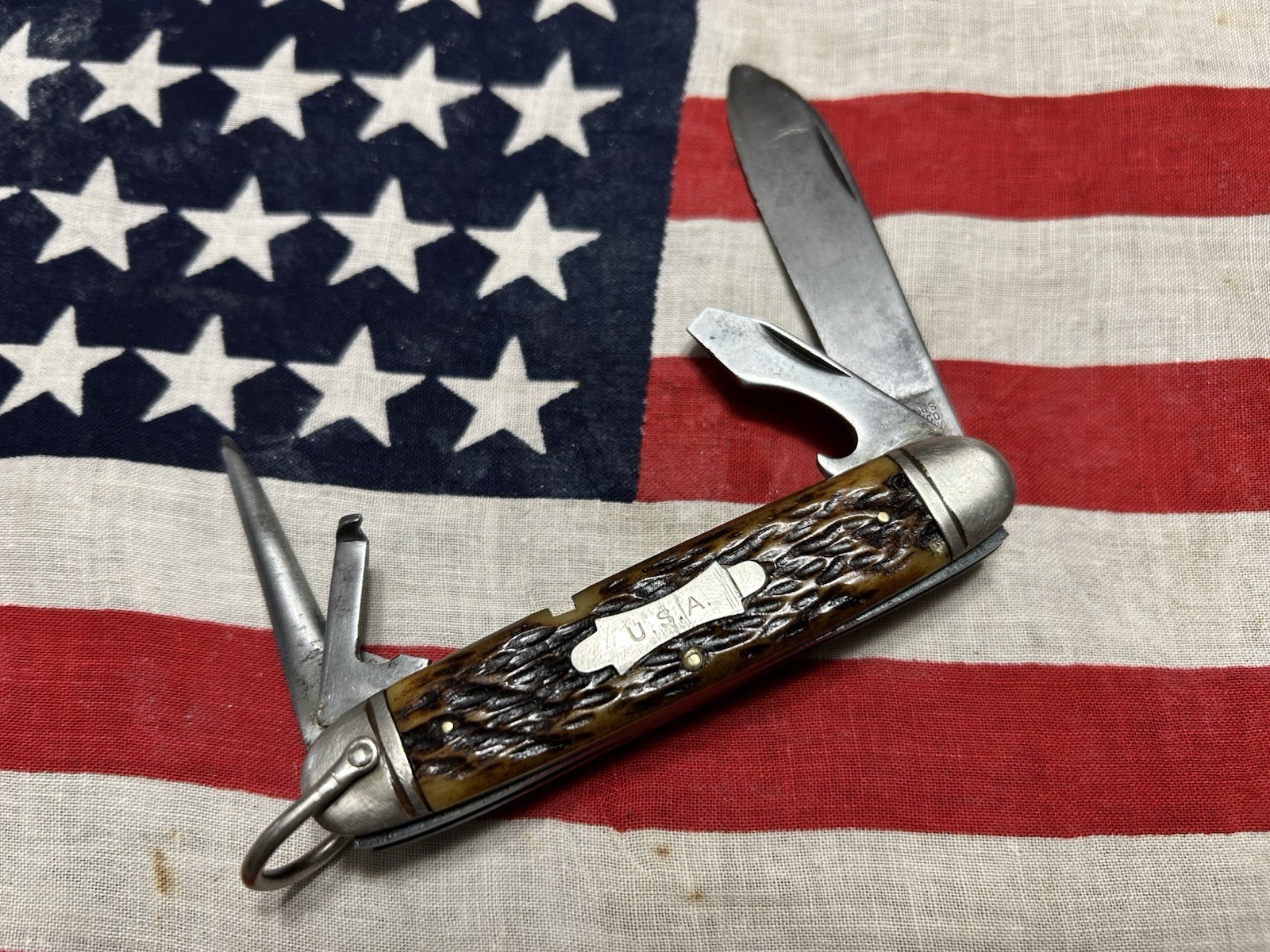WWII US Army Military Camillus Folding Utility Demo Pocket Knife Jigged Bone