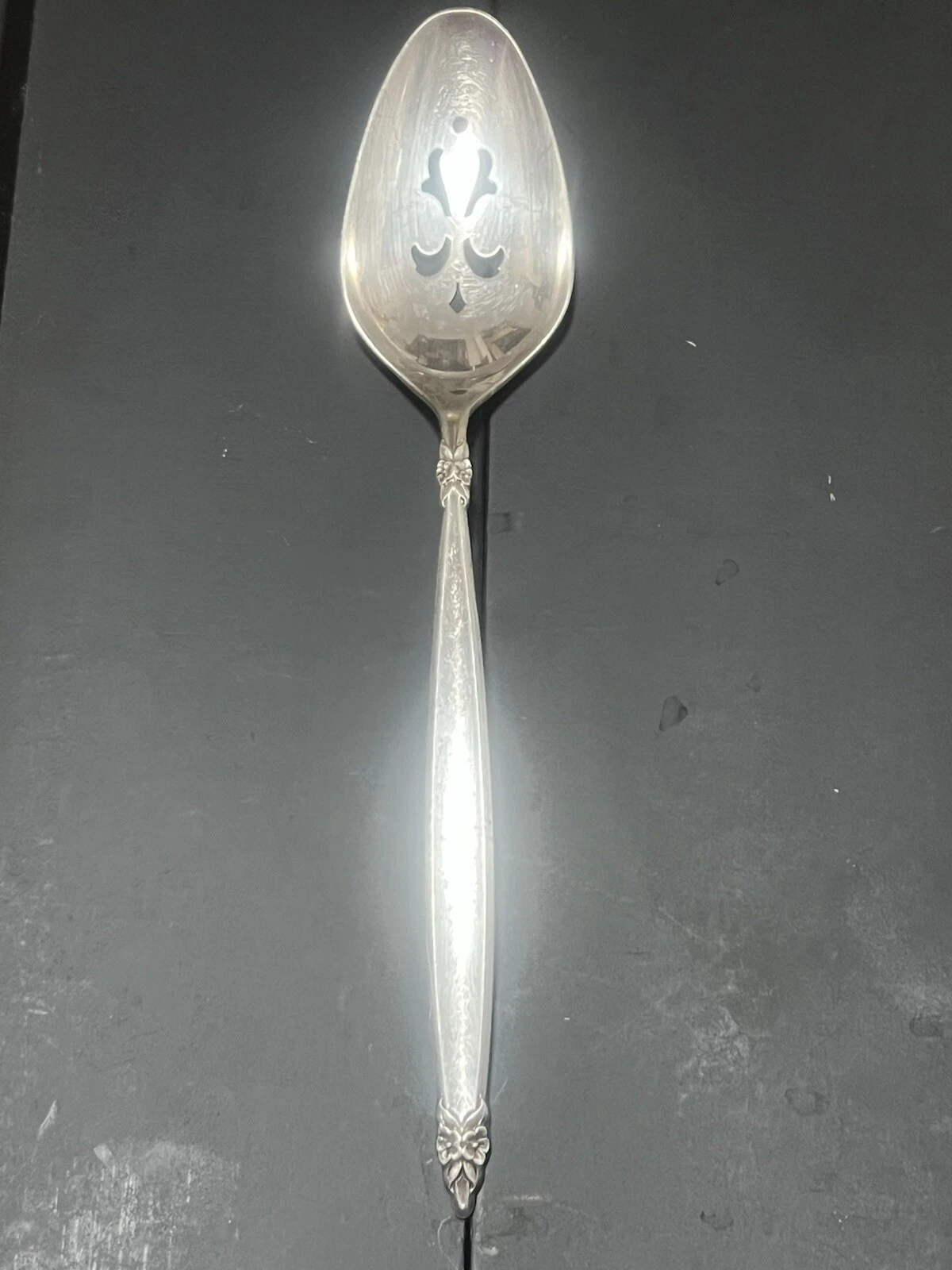 1887 Rogers & Brothers (IS) Silver Plated Slotted Serving Spoon 8.5in Flower NEW
