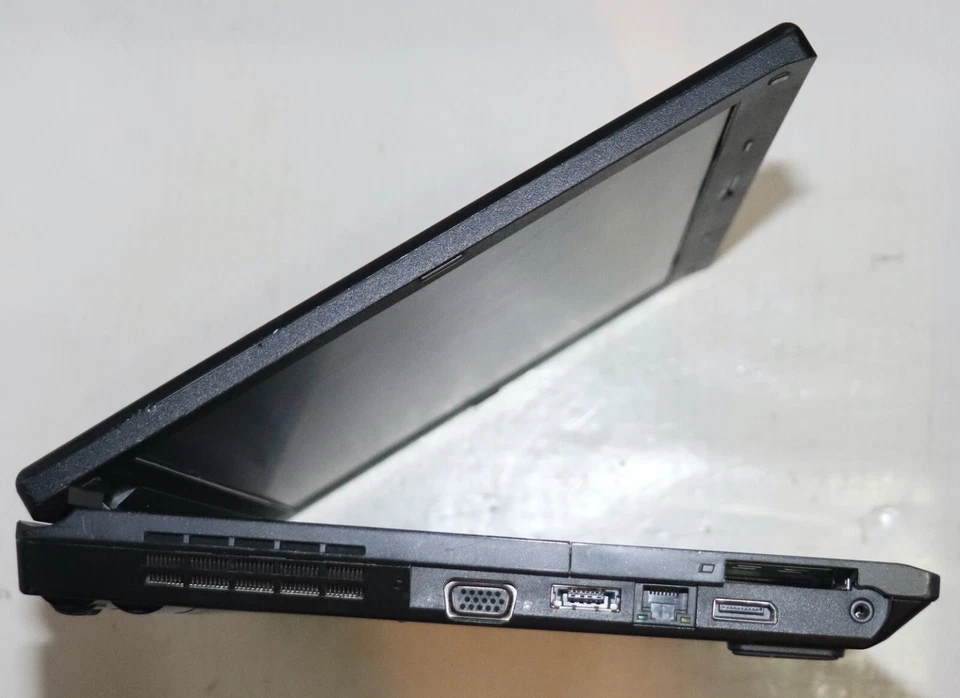 Cámara web Lenovo ThinkPad L512 (i3, 128 GBSSD, 2,40 GHz, 6 GB, WIN.10 PROF, LISTO PARA WIFI) Foto 3 de 4