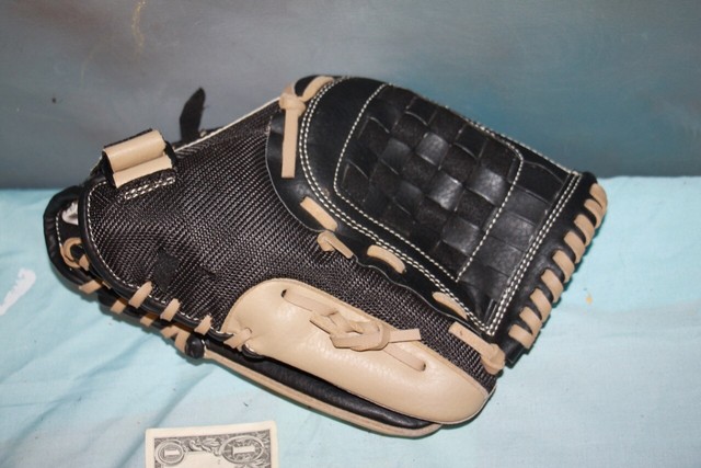 easy close baseball glove