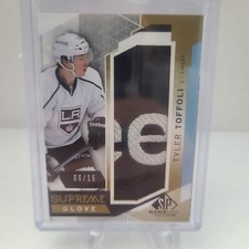 2015-16 Upper Deck SP Game Used Tyler Toffoli Supreme Glove /15 Los Angeles King