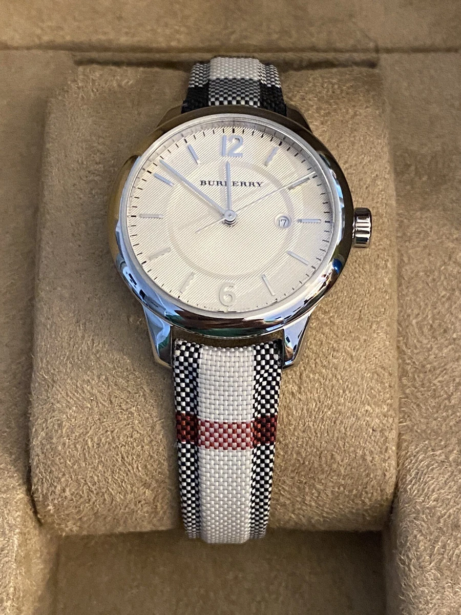 Burberry women's horseferry quartz watch clearance 32mm