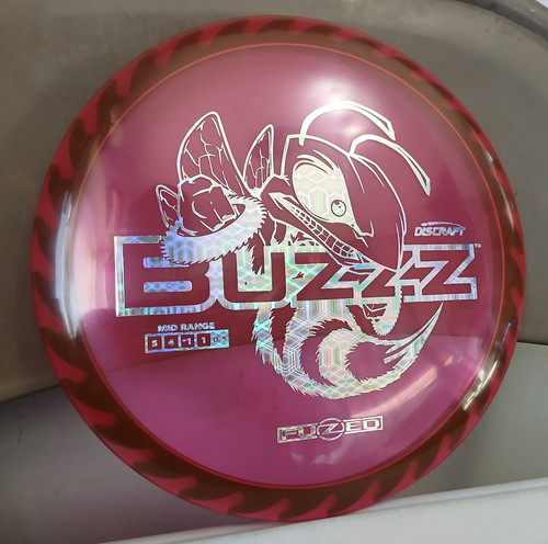 Discraft BuZzzSaw 💥 Holographic Tron 💥 Red w/ Black FuZed Rim💥 BuZzz Saw 177+ - Picture 8 of 11