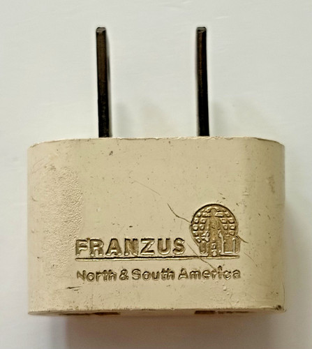 Vintage FRANZUS Travel Adapter Smart Plug NW-3 North & South America Collectable
