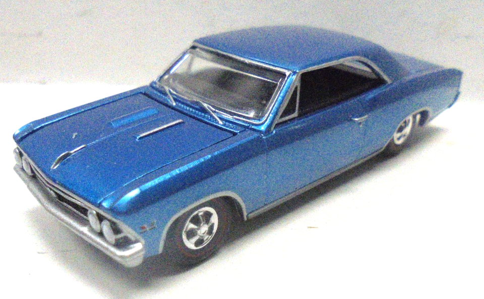 Auto World 1/18 – George Barris Kustom Dragula OR – American Muscle – Échelle 1:18
