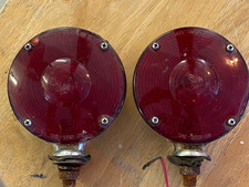 Pair Of Red Yankee Turnflex Signal Lights Sae - Stir 70 831-841-851-852 Pair Of Red Yankee Turnflex Signal Lights Sae - Stir 70 831-841-851-852