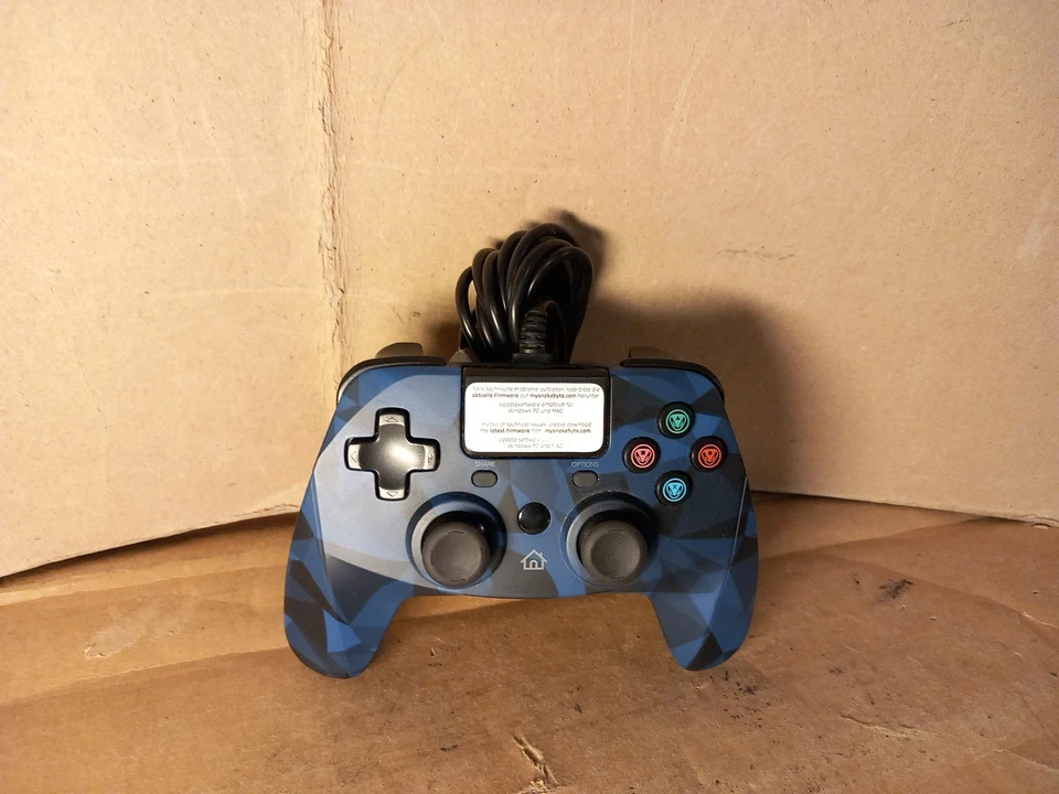 Snakebyte GamePad 4S Wireless Camouflage PS4 Controller SB912726 Slim Controller - Image 4 of 4