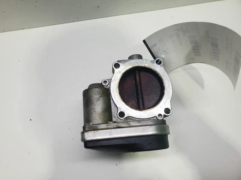 Chrysler 300 2005-2011, carrocería del acelerador, 4,0 L, número de pieza: 4861691AA Foto 2 de 4