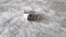 Bague chevalière en argent massif Toulhoat Triskel Breton Bretagne Celte