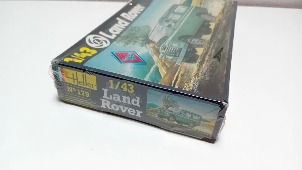 Heller Land Rover Scala 1/43 Model Kit - Immagine 2 di 3