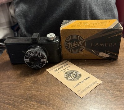 Antique Falcon Miniature UMC1 127 Film Camera 50mm Lens Black Box & Inst USA