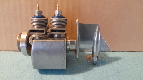 VINTAGE ALLYN SEA FURY TWIN INBOARD BOAT GLOW ENGINE. - Picture 6 of 9