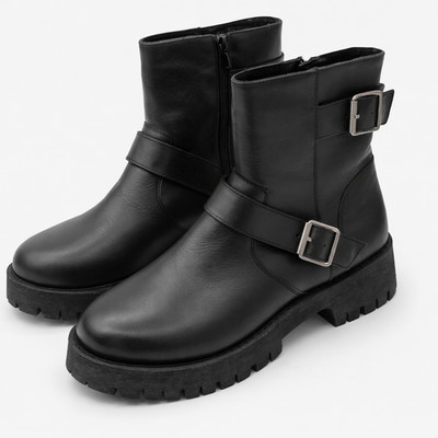 Steve Madden Crusader Boots Women s Leather Inside Zip Lug Sole Black Pick Size