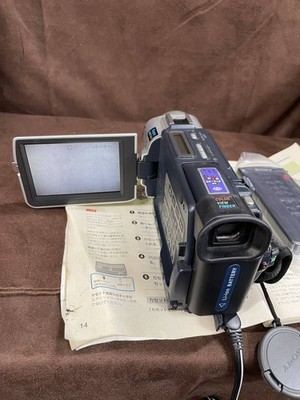 Sony DCR-TRV17 Digital Handycam Mini DV Camcorder Working [Very