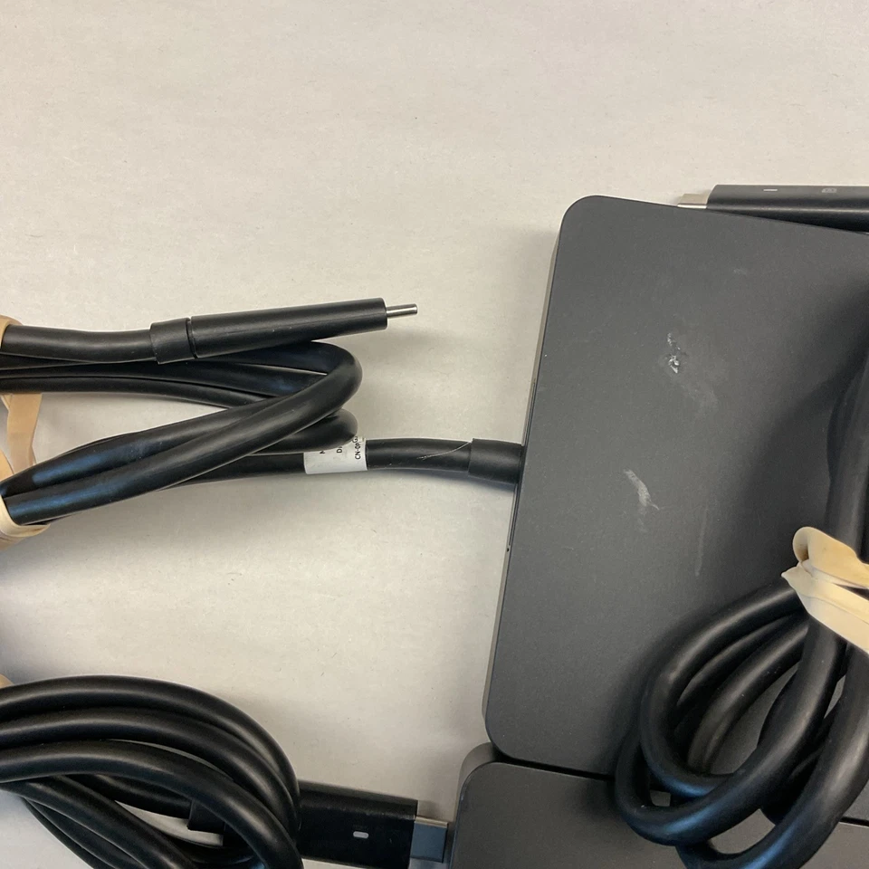 LOTE DE 5 docking station USB-C Dell WD15 K17A GENUÍNAS SEM ADAPTADOR DE ENERGIA GRÁTIS S/H - Imagem 3 de 4