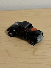 HOT WHEELS Leo India Neet Streeter Black White Stripes & Stars