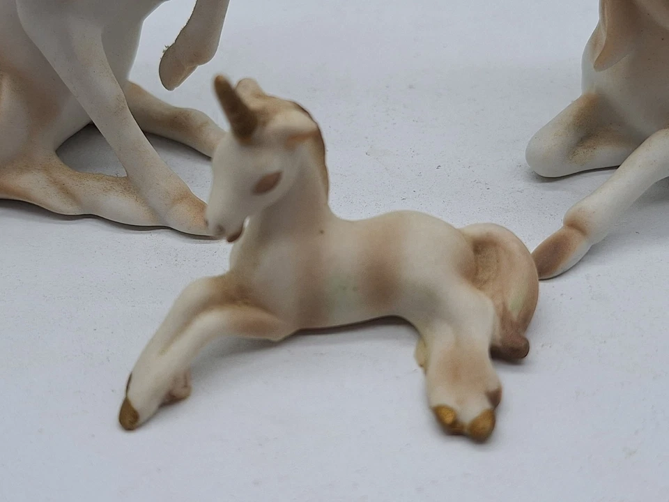 Estatuillas de bisque de porcelana originales Josef de la familia unicornio de colección 1980 pequeñas Foto 2 de 4
