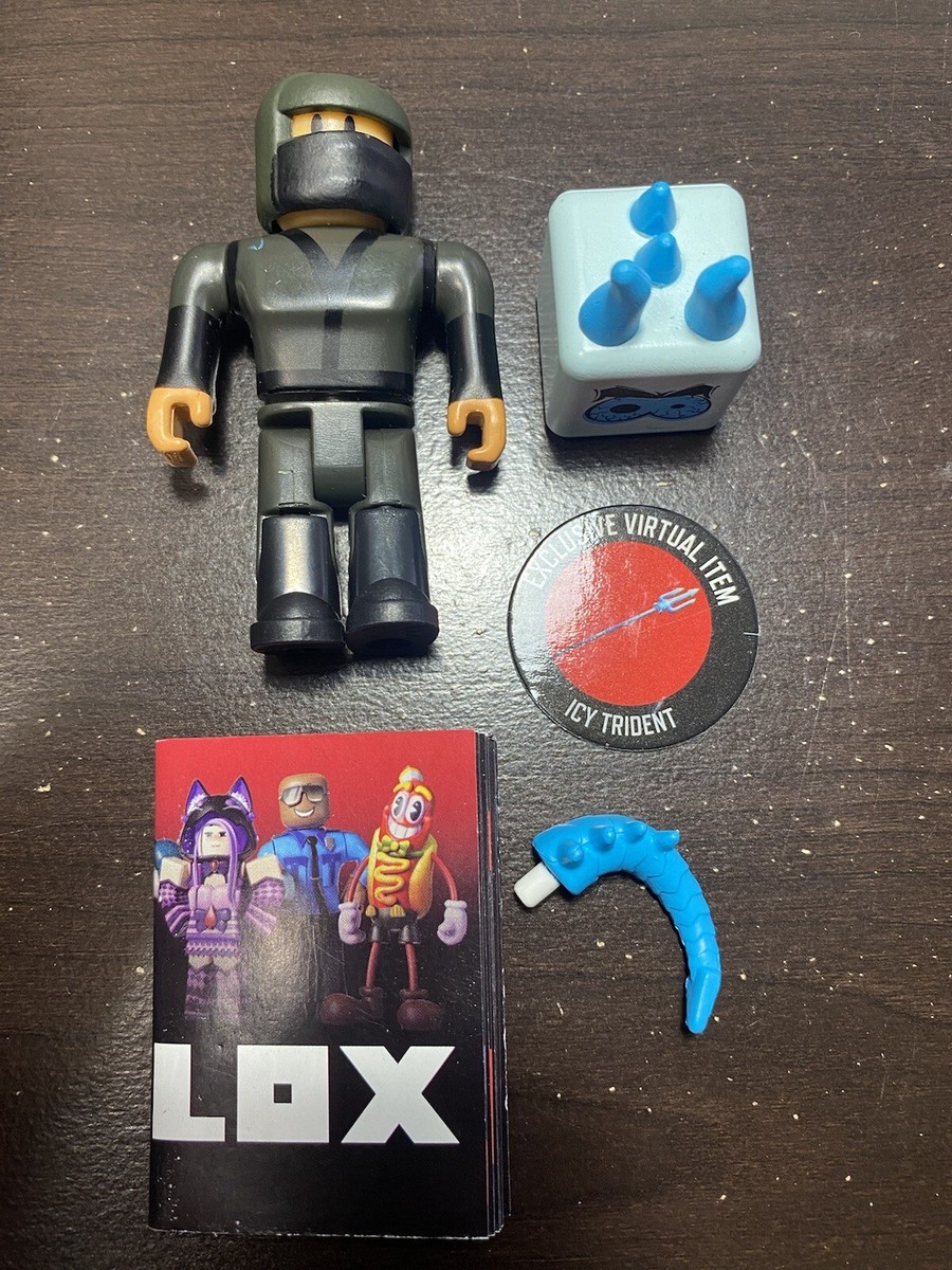 Roblox Series 11 NINJA LEGENDS: SHADOW MASTER Figure w/ ICY